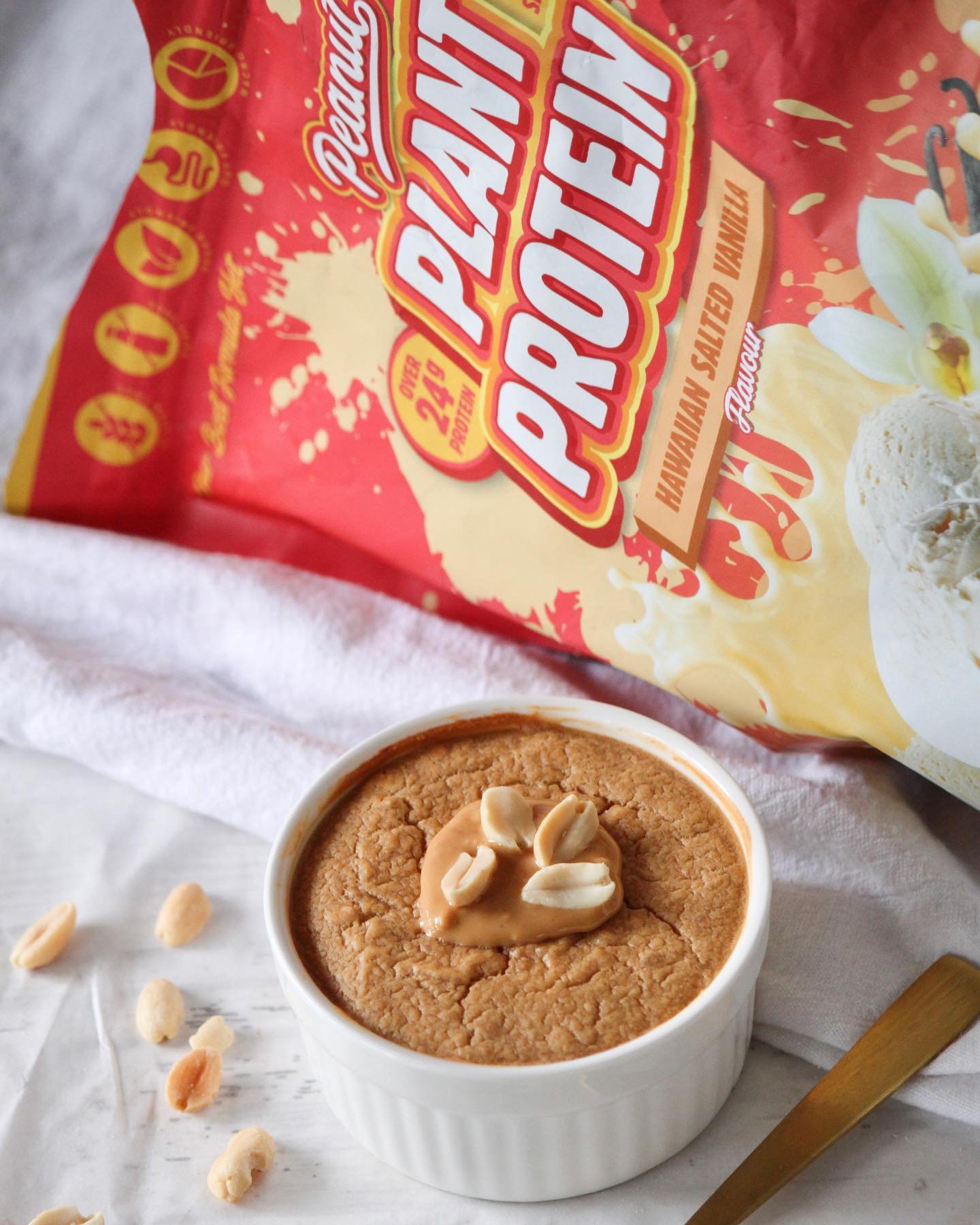 Easy Vegan Peanut Butter Baked Cheesecake