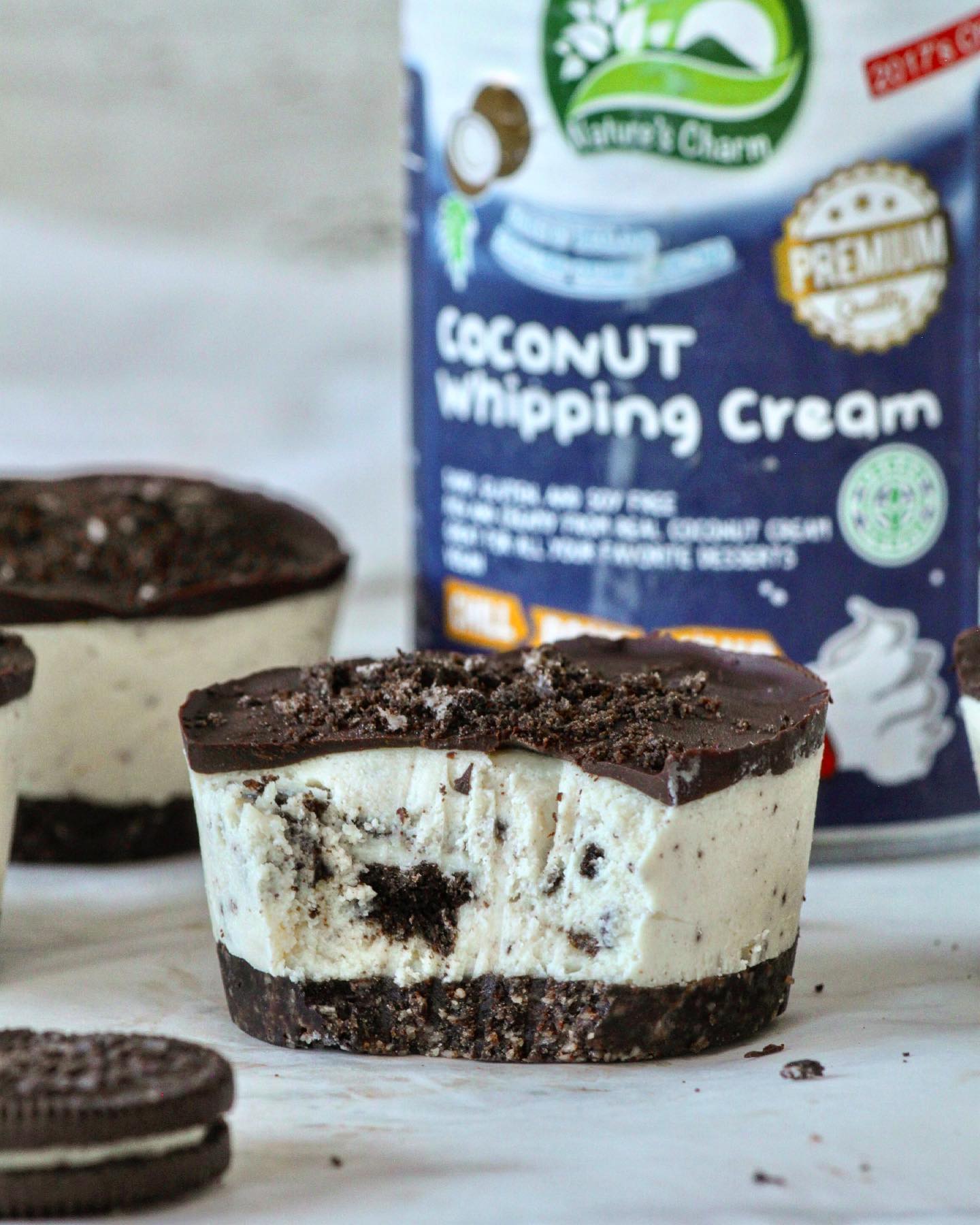 Vegan Oreo Cheesecake Cups