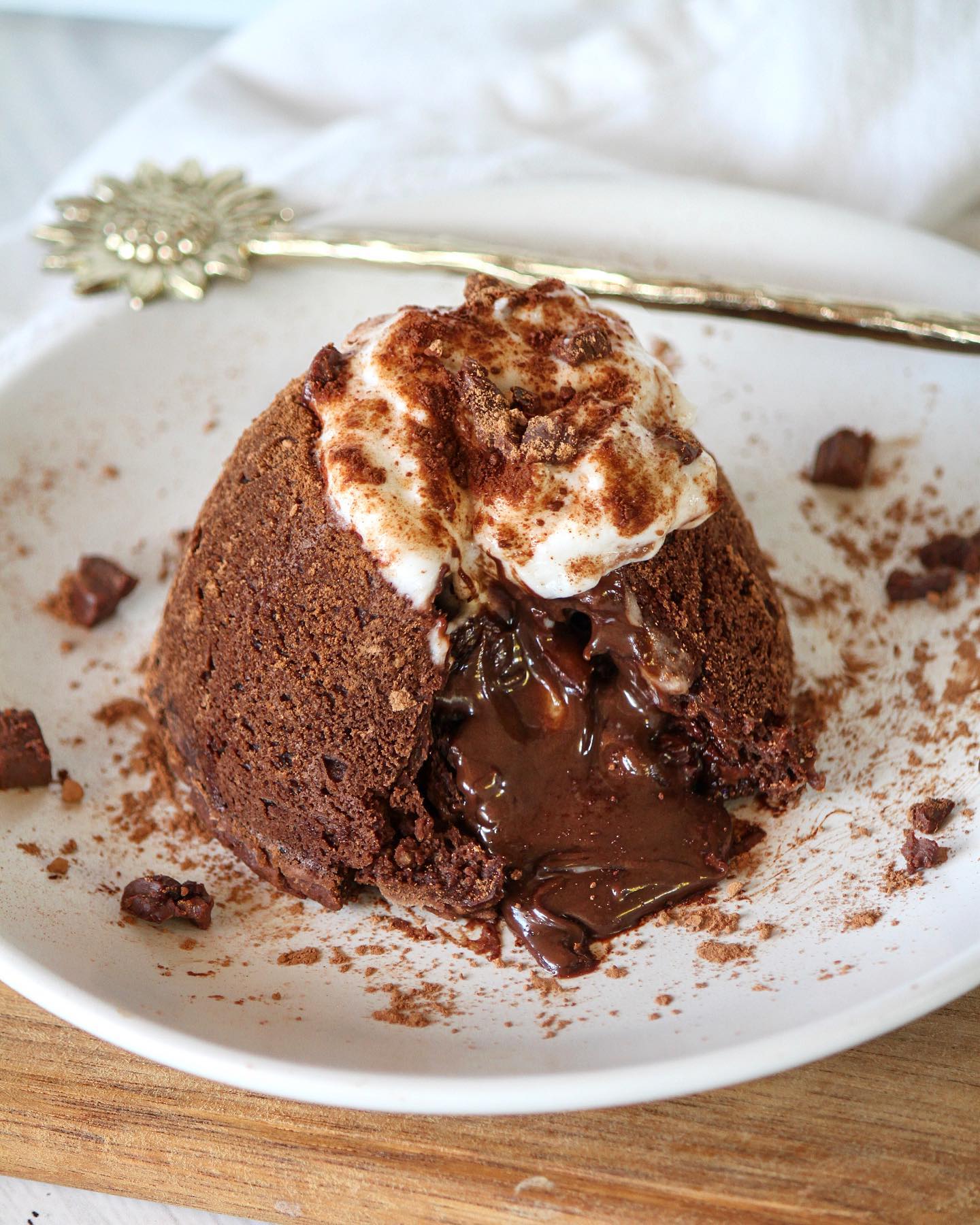 Single Serve Hot Chocolate Lava Baked Oats 🍫