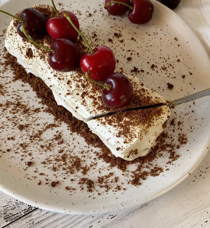 2-Ingredient Choc Ripple Log