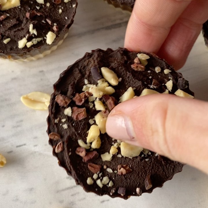 Irresistible Raw Snickers Cups