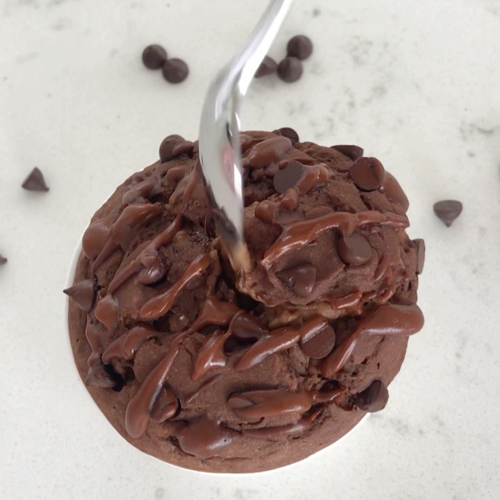 Gooey Chocolate Protein Baked Oats