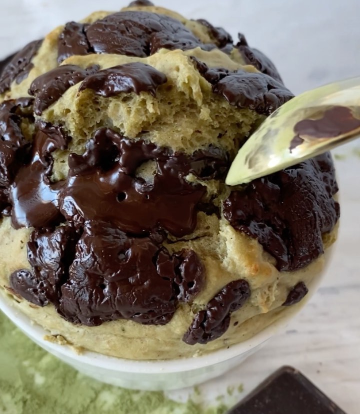 Decadent Choc Matcha Baked Oats