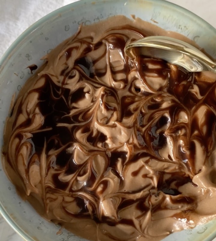 3-Ingredient Vegan Chocolate Protein Mousse