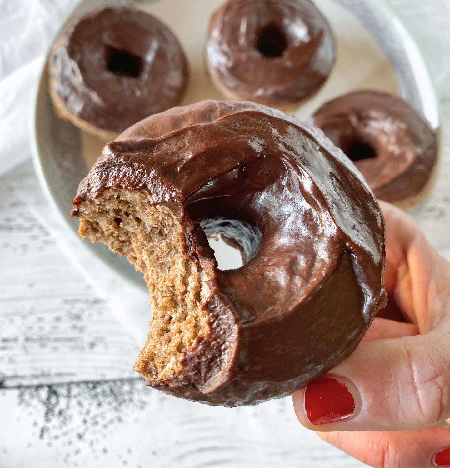 4-Ingredient Chocolate Protein Donuts