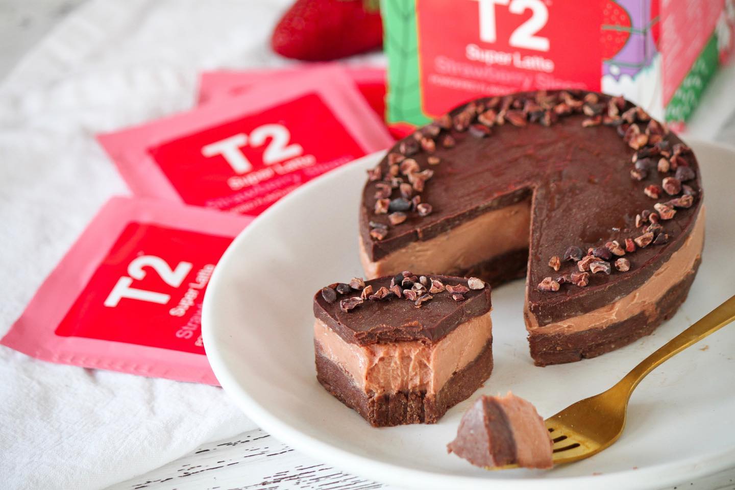 Indulgent Strawberry Chocolate Cheesecake Delight