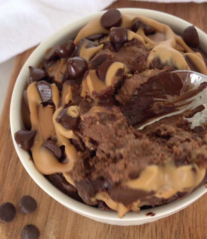 Single Serve Chocolate Peanut Butter Baked Oats