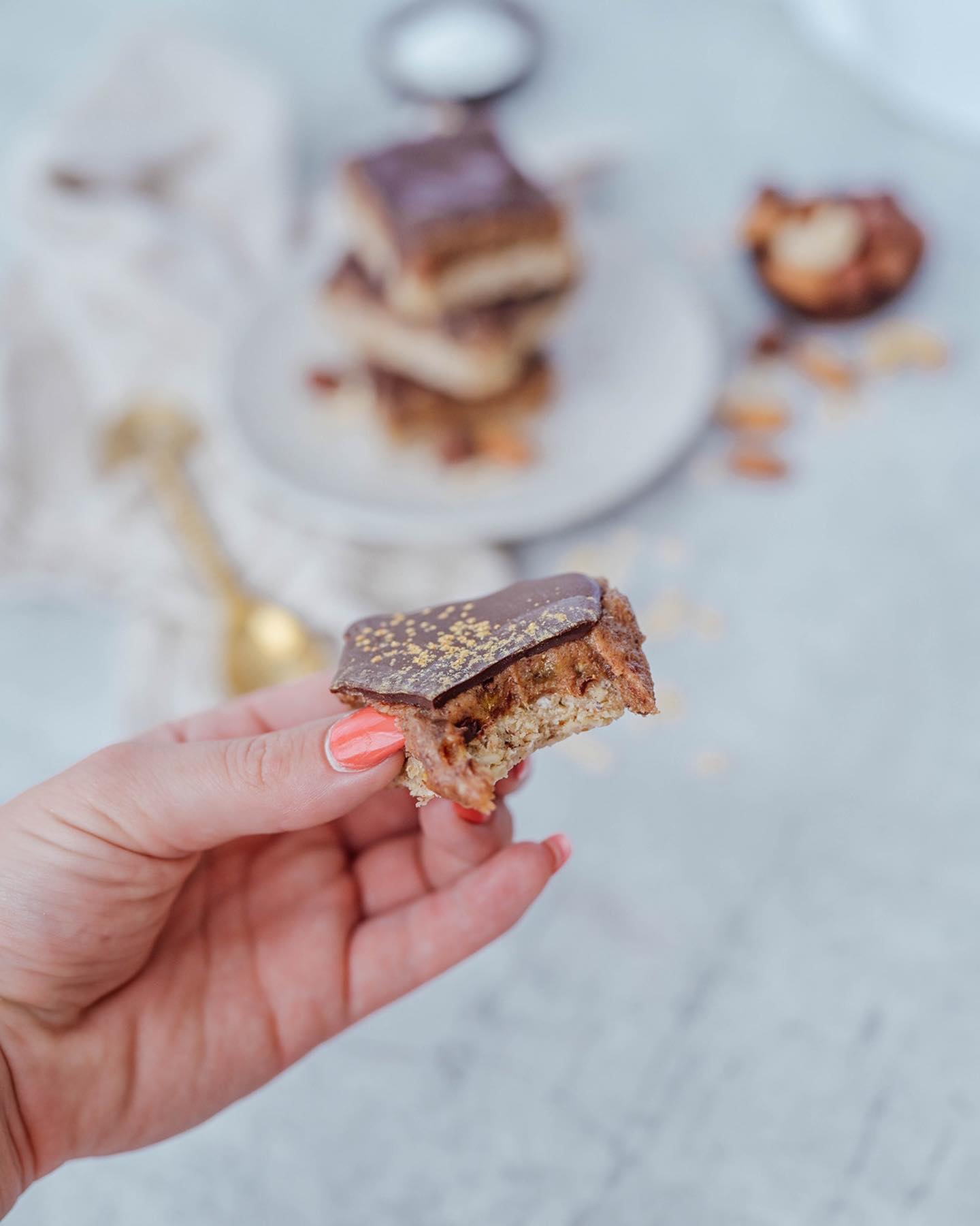 Vegan Millionaire Bars with Date Caramel