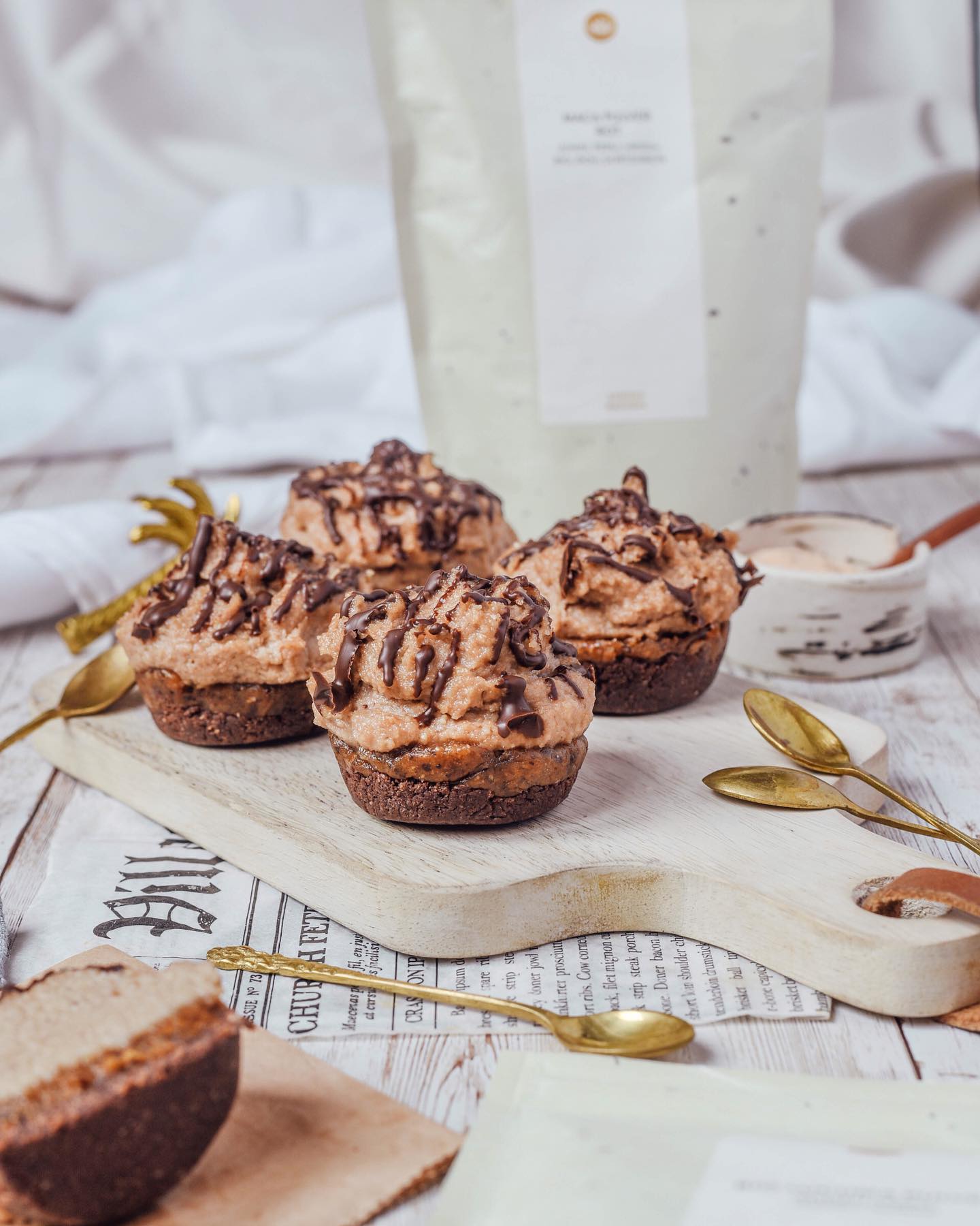 No-Bake Snickers Superfood Cake