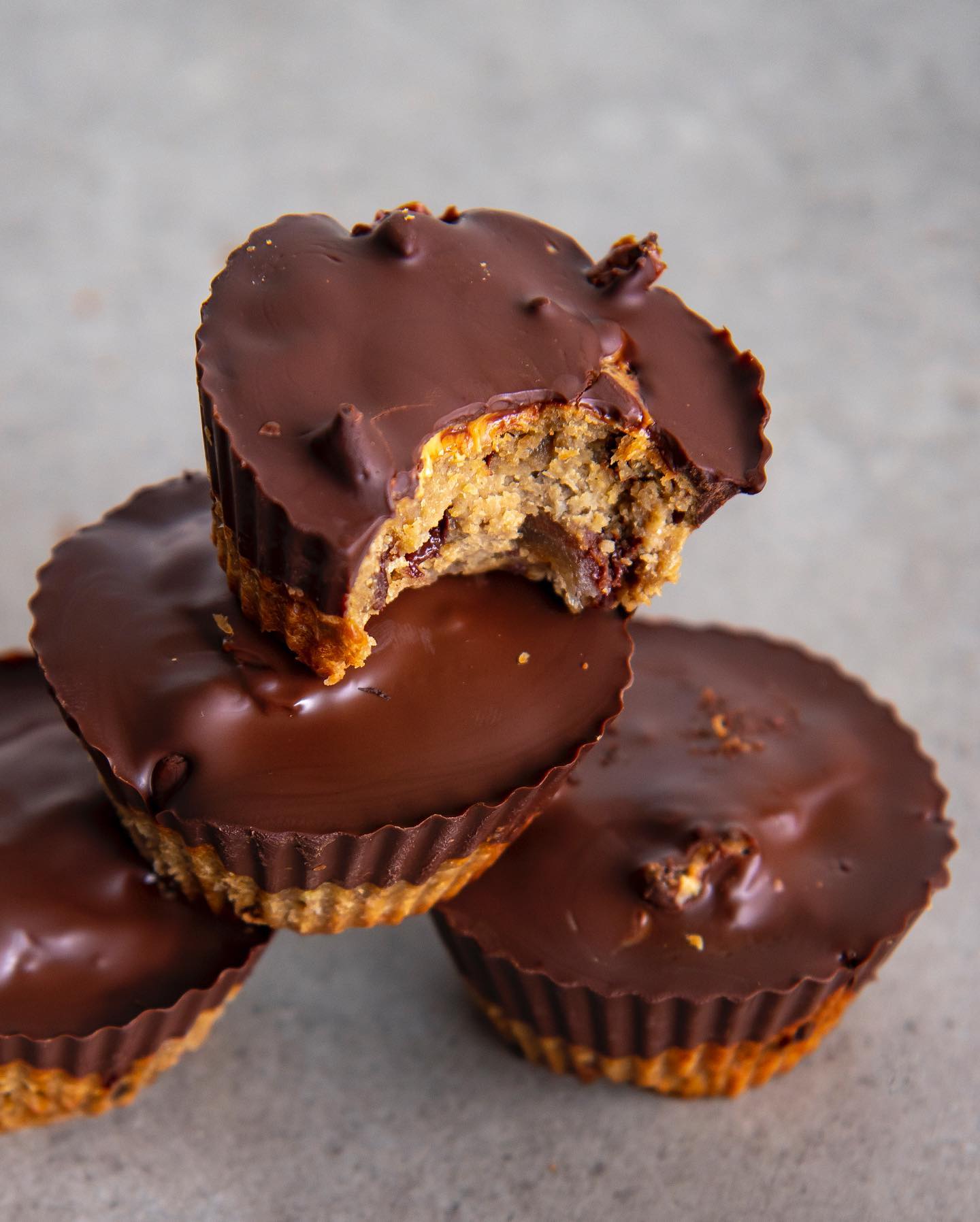 Delicious Vegan Christmas Chocolate Cups