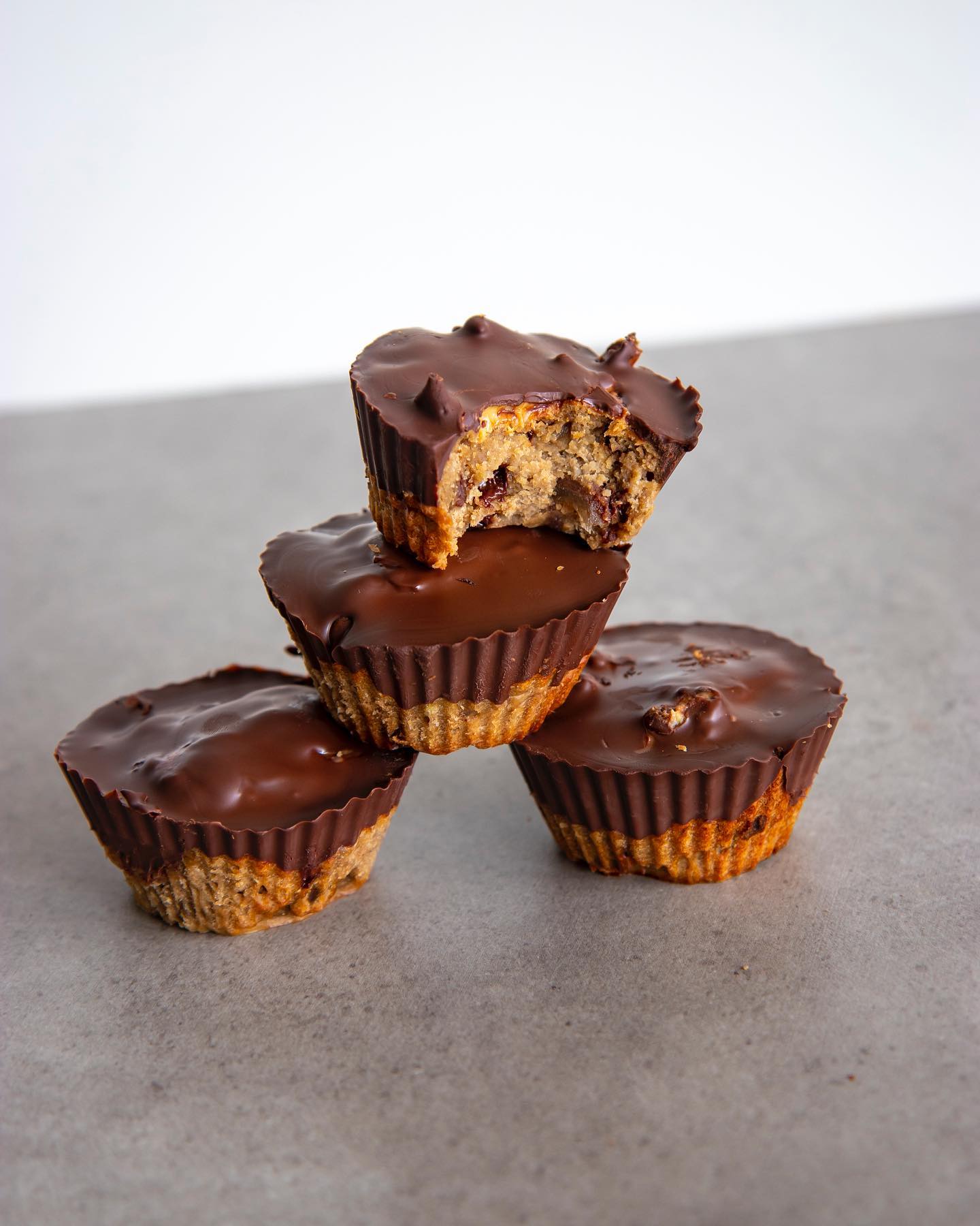 Delicious Vegan Christmas Chocolate Cups