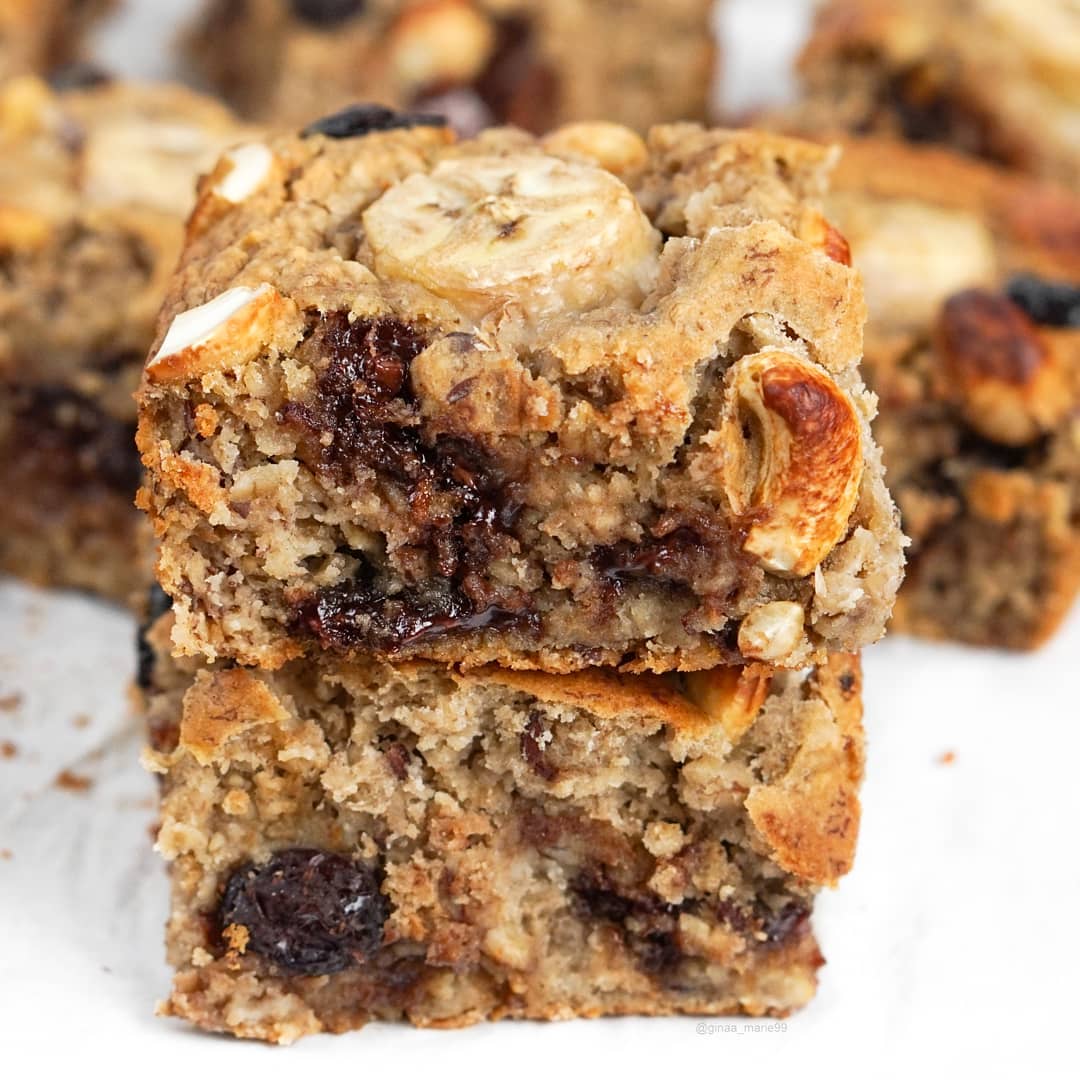 Healthy Banana Oat Blondies
