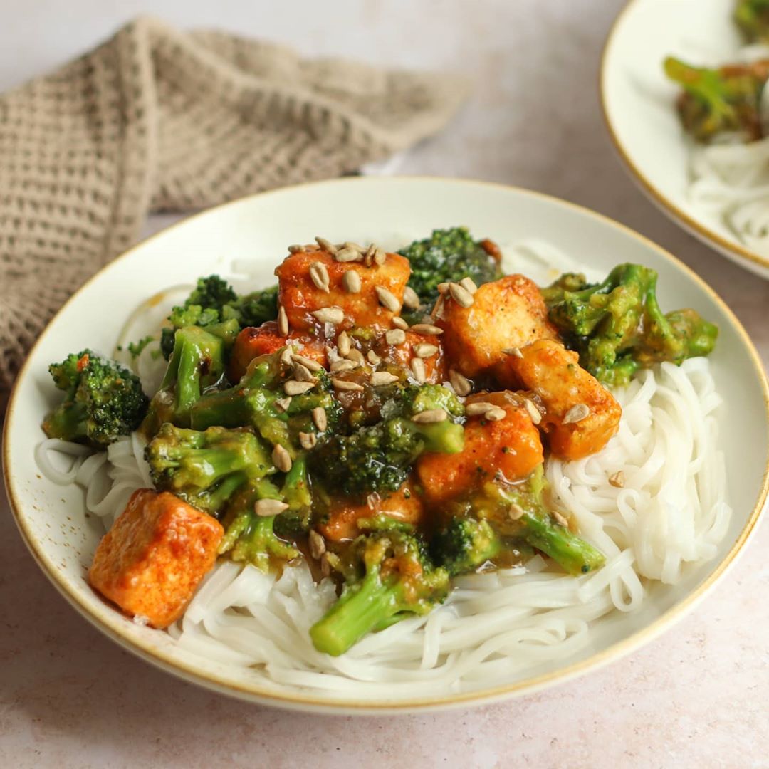 Orange Tofu and Broccoli with Rice Noodles