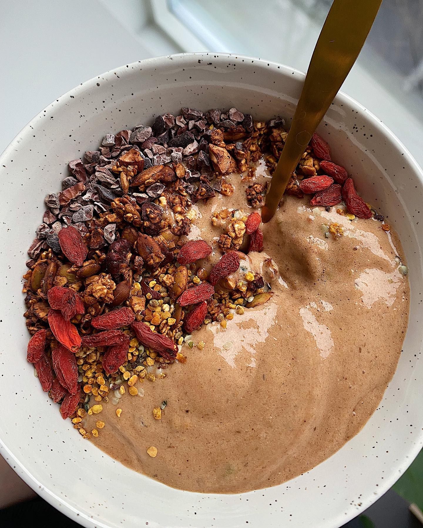 Banana Mango Smoothie Bowl