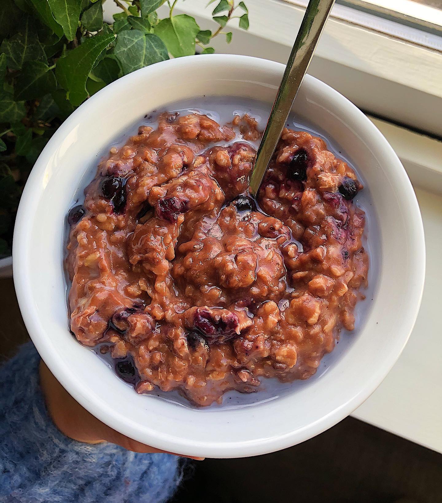 Quick Chocolate Oats with Banana