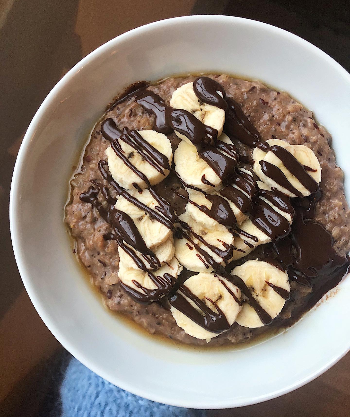 Chocolate Chia Oats Breakfast Bowl