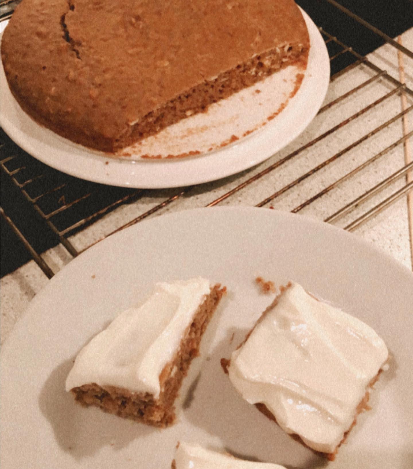 Cinnamon Cake with Lemon Cream Cheese Frosting
