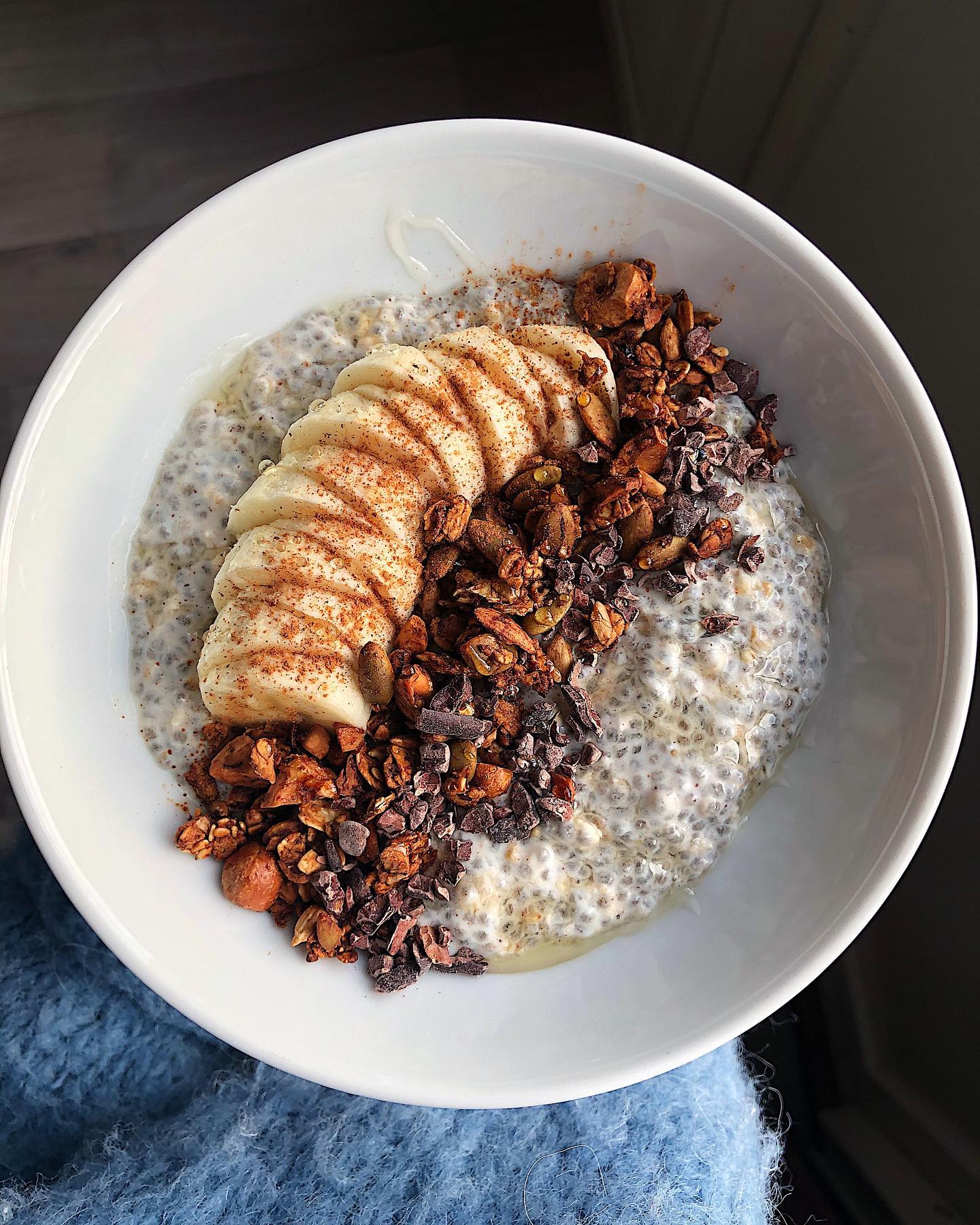Chia Seed Pudding with Oats and Cinnamon