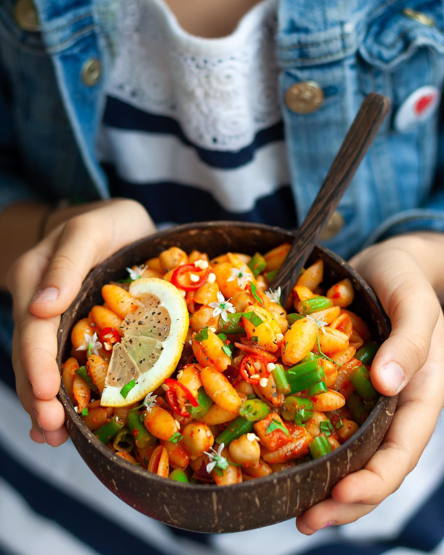 Oriental Noodle Salad with Chickpeas and Ajvar