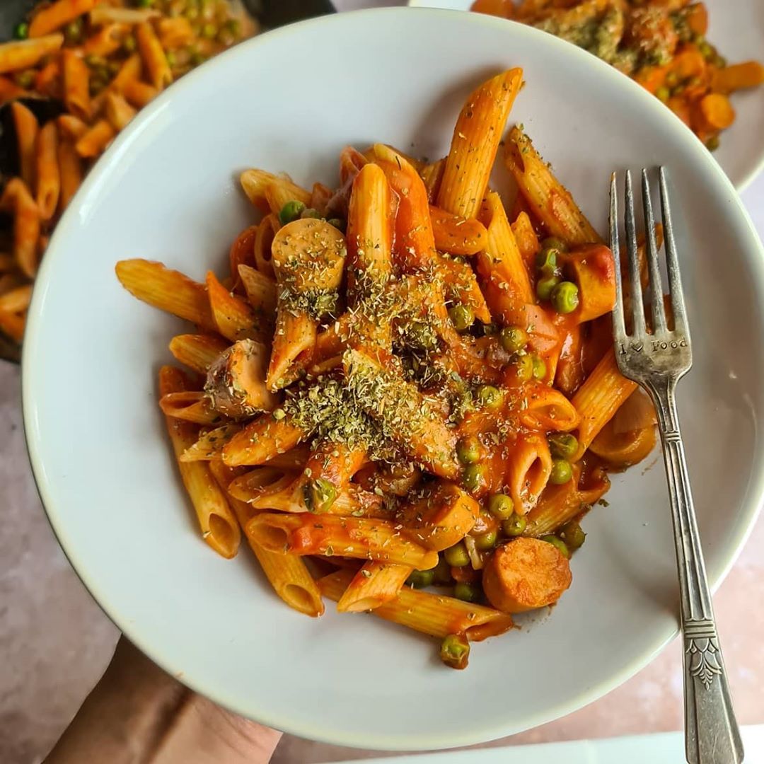 A Sort of Vegan Pasta Stroganoff