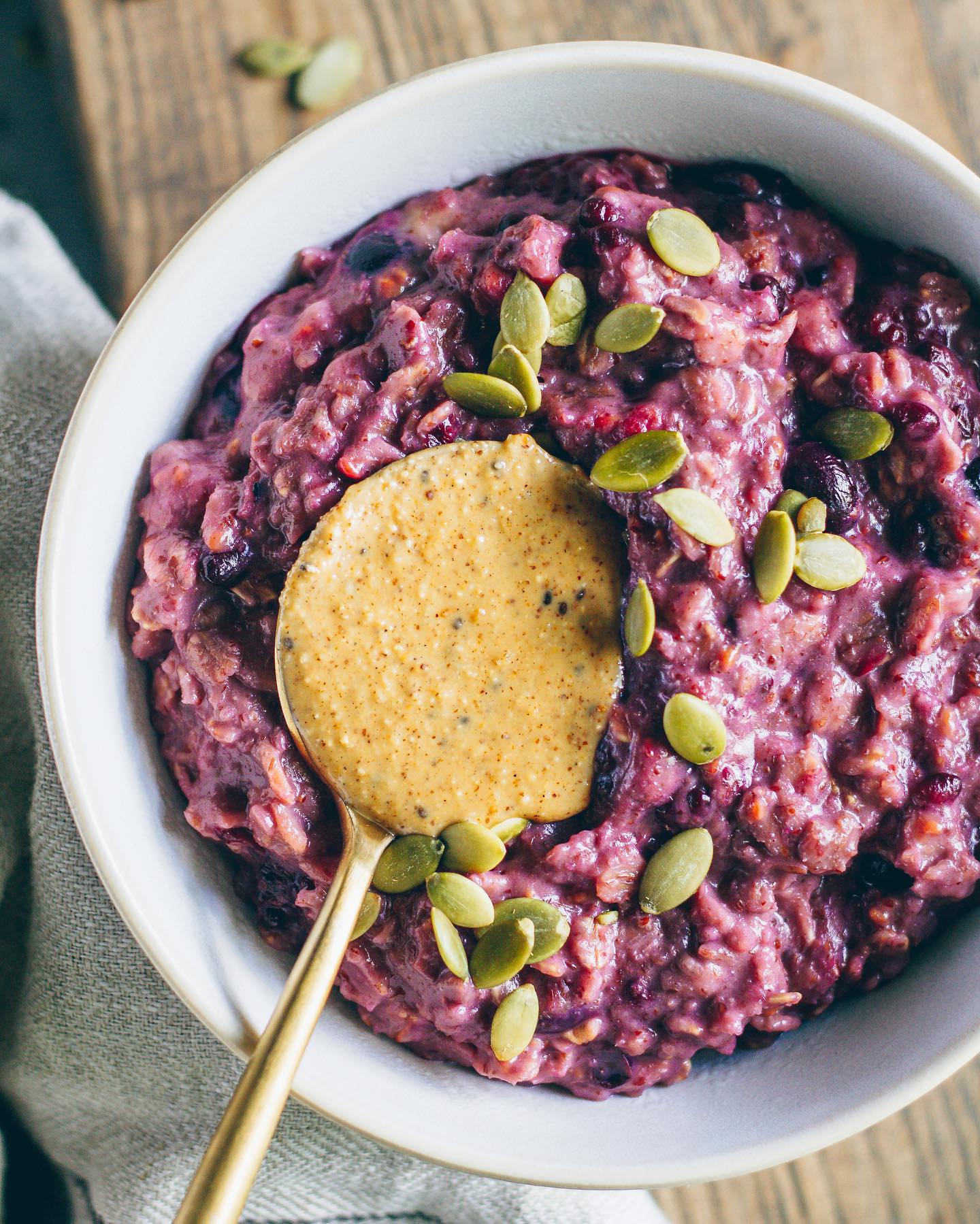 Creamy Mixed Berry Oats