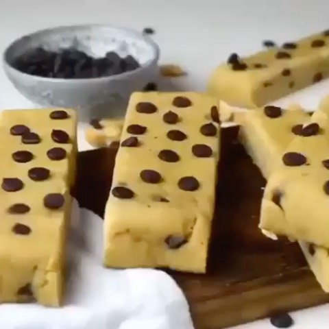 Homemade Vegan Chickpea Protein Bars