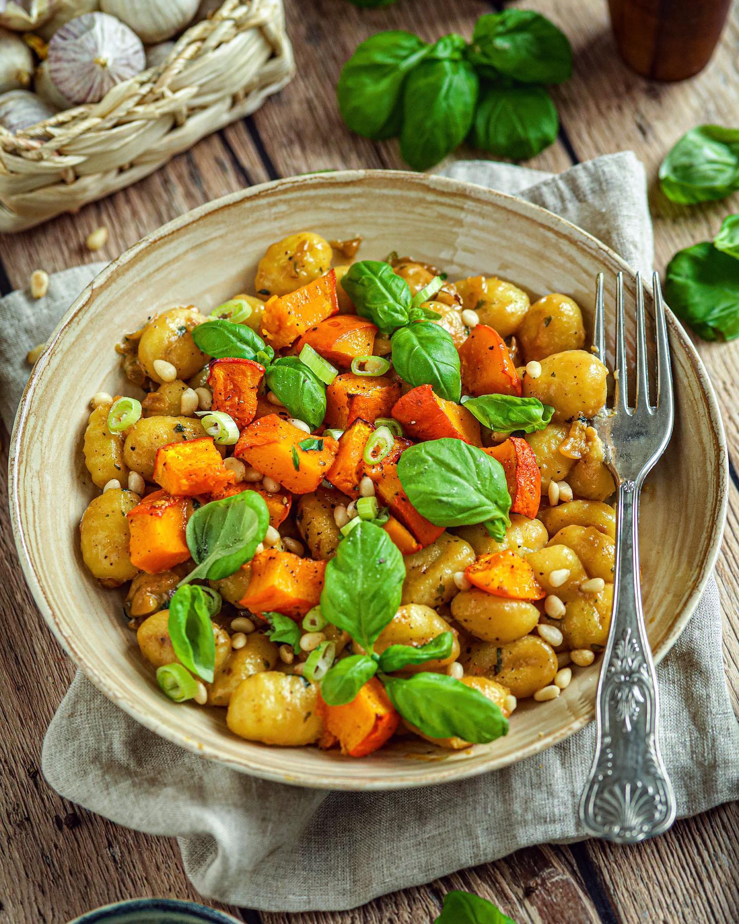 Gnocchi in Garlic-Dill Sauce with Roasted Pumpkin