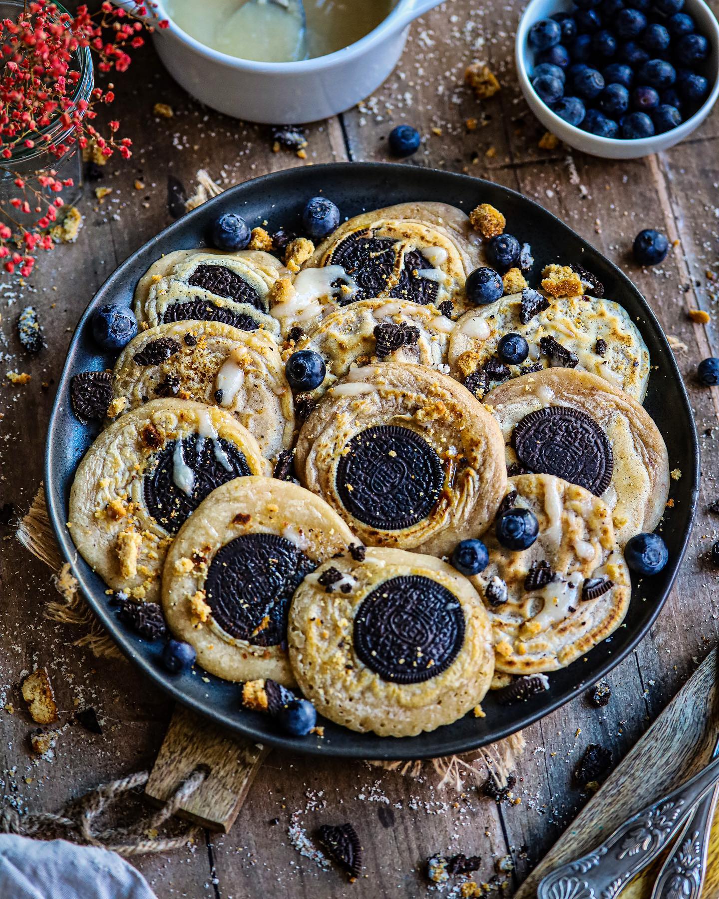 Vegan Cookies and Cream Oreo Pancakes