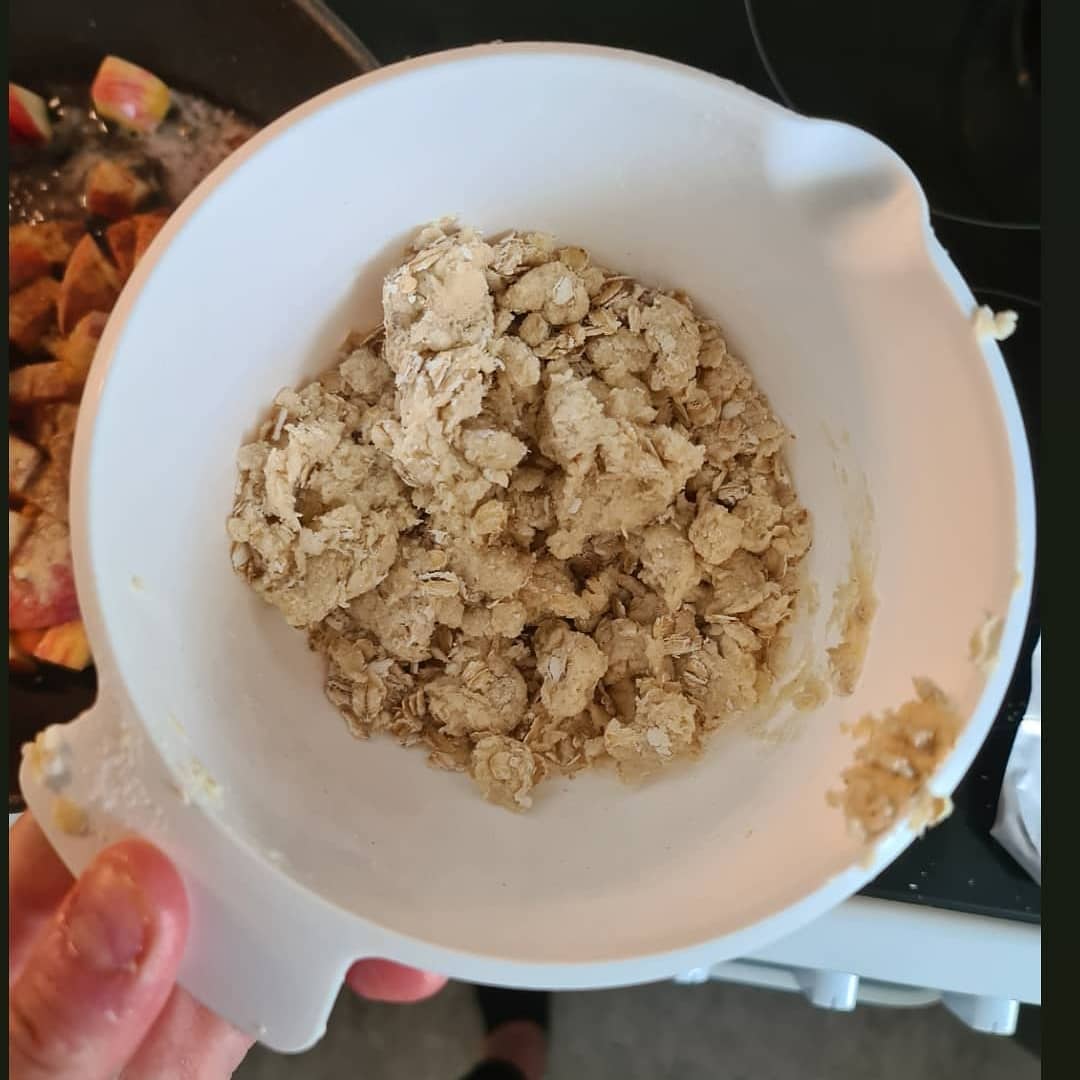 Apple Crumble Pie