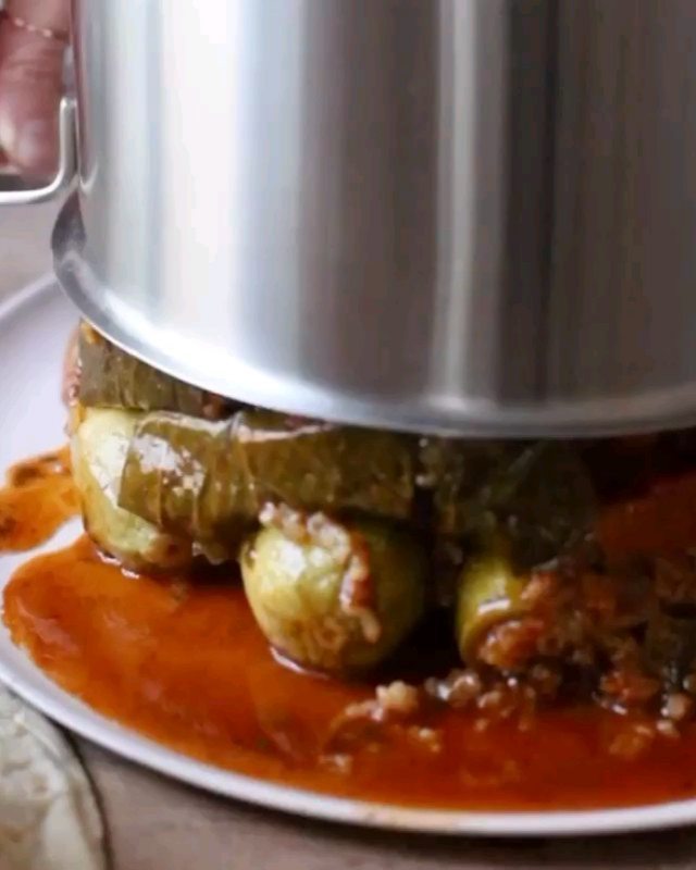 Kurdish Aprax / Dolma Recipe: Stuffed Veggies by @Legallyplantbased