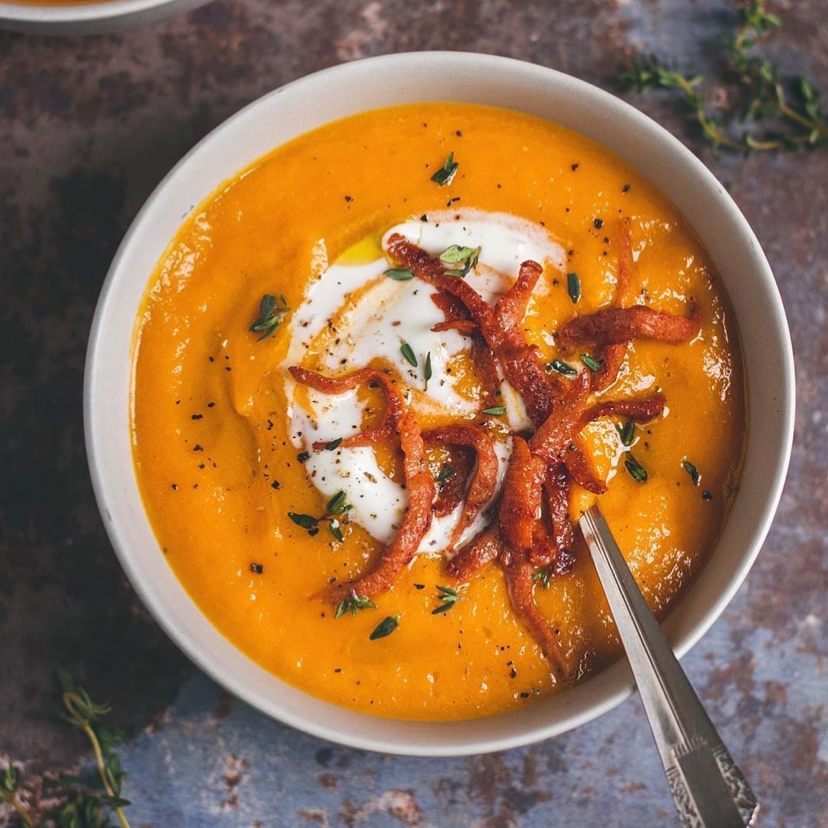 Vegan Carrot Soup with Thyme and Toppings
