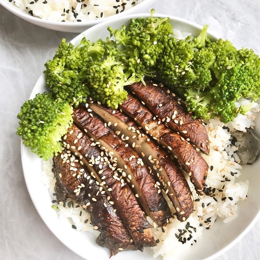 Delicious Portobello Mushroom Steaks with Rice and Broccoli