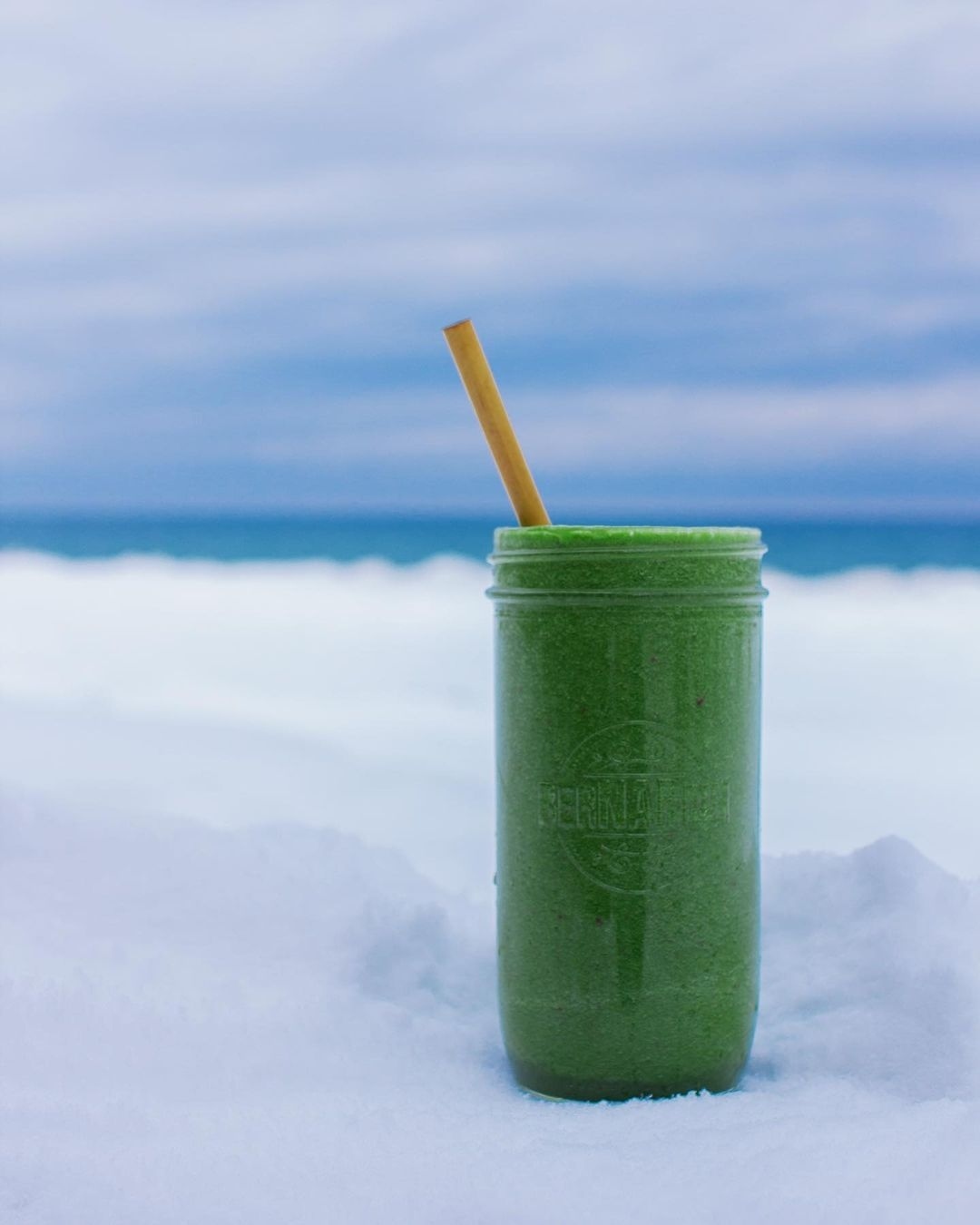 Refreshing Glowing Green Smoothie Delight