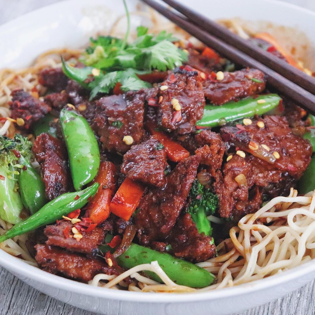 Hoisin Seitan Stir-Fry with Noodles