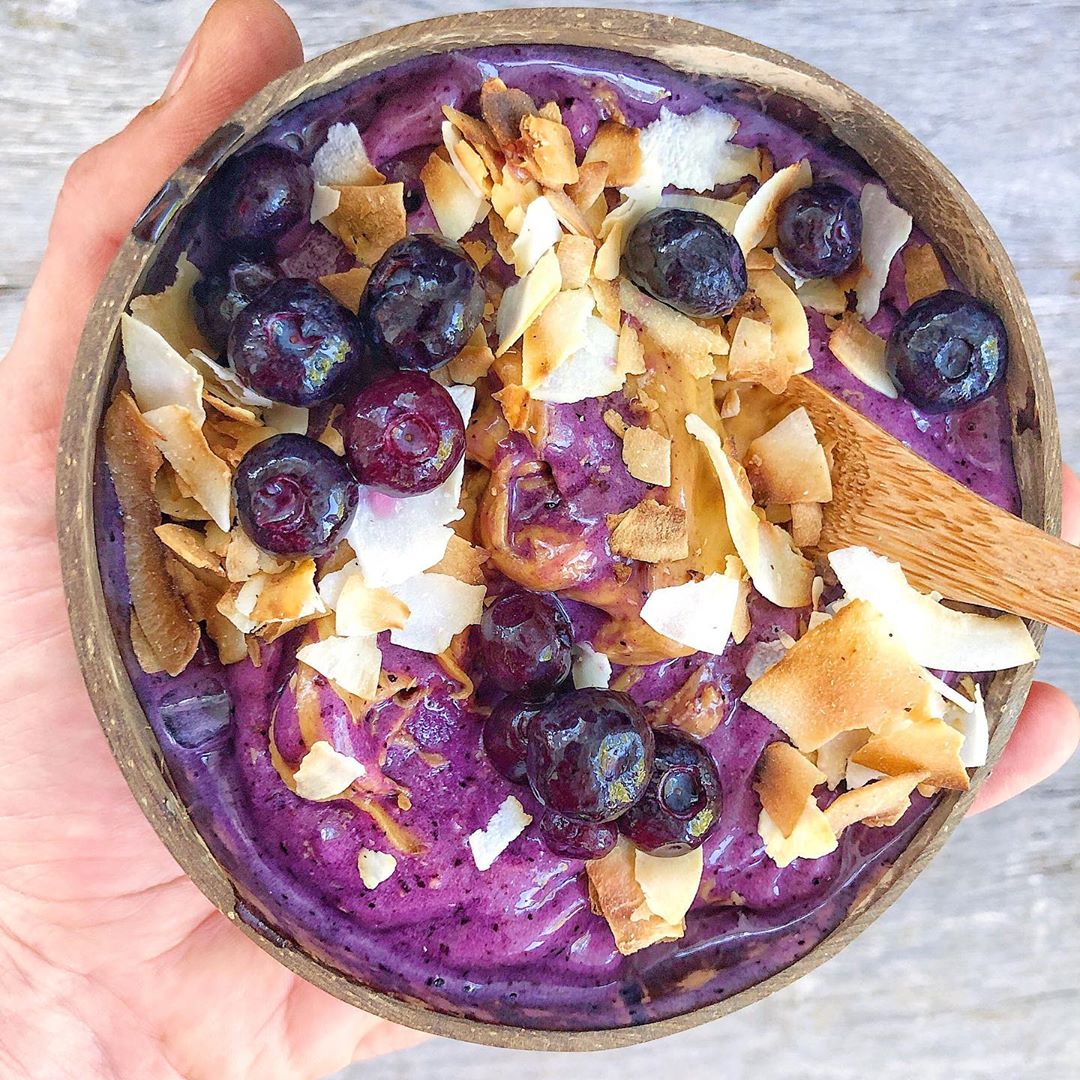 Vegan Blueberry Smoothie Bowl