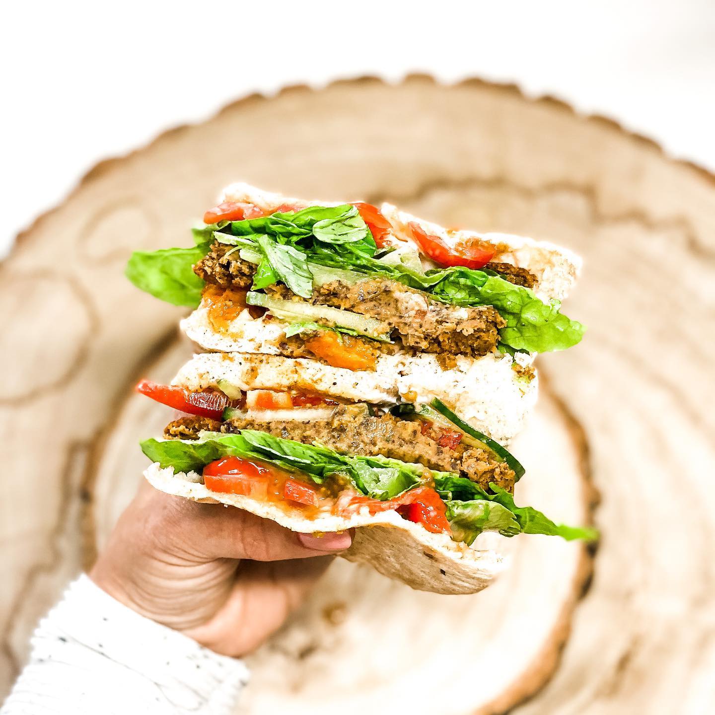 Easy Vegan Falafel Pita Lunch