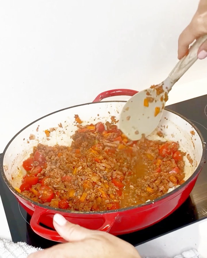 Vegan Meat-Free Bolognese with Fresh Vegetables