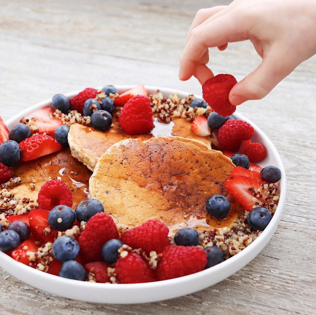 Quinoa and Wheat Pancakes with Fresh Berries