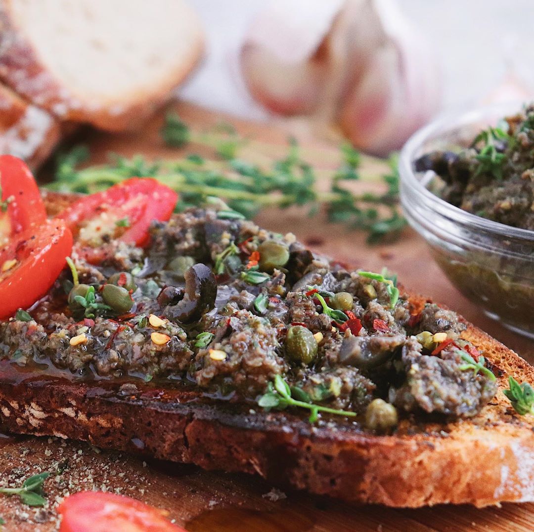 Vegan Tapenade for Bread and Wraps