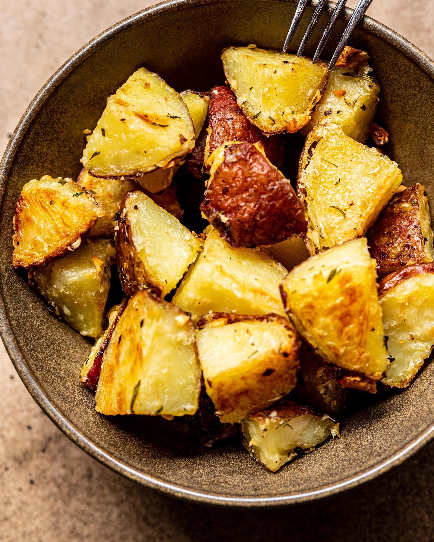 Crispy Rosemary Roasted Potatoes