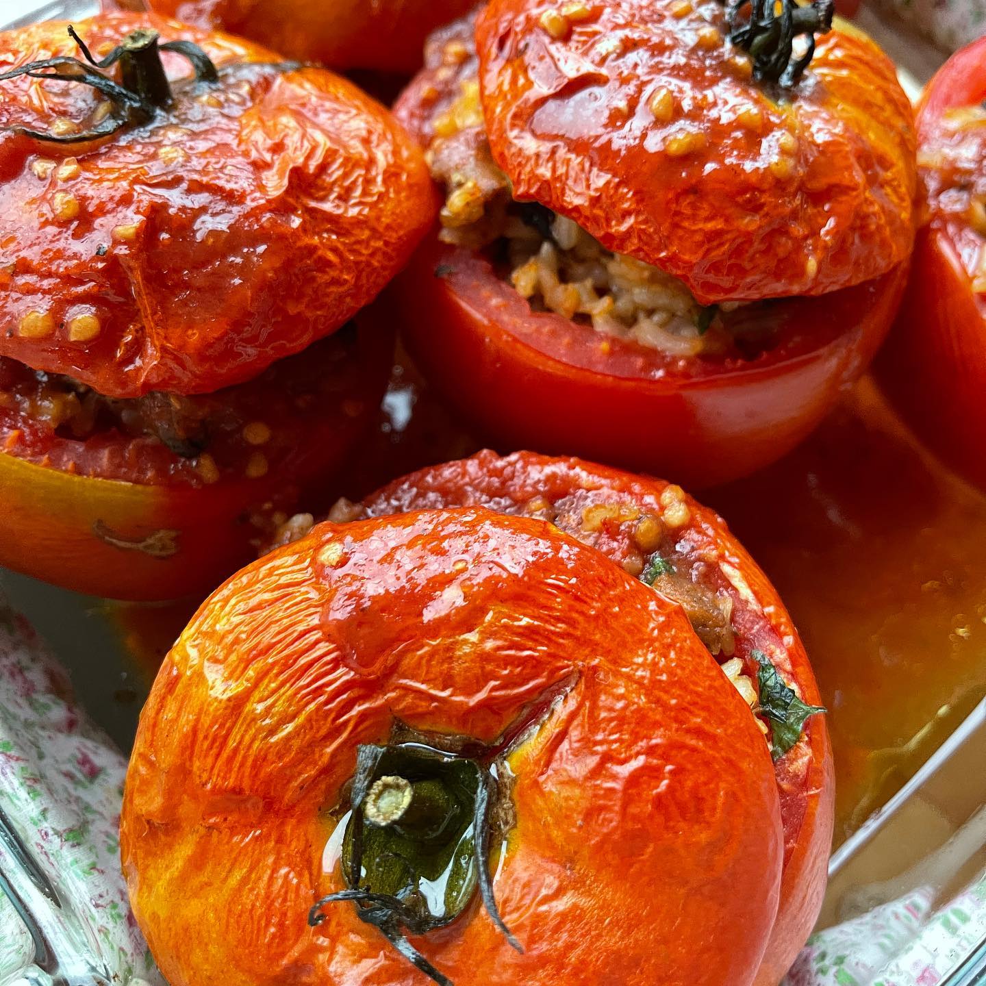 Stuffed Tomatoes with Vegan Sausage and Rice