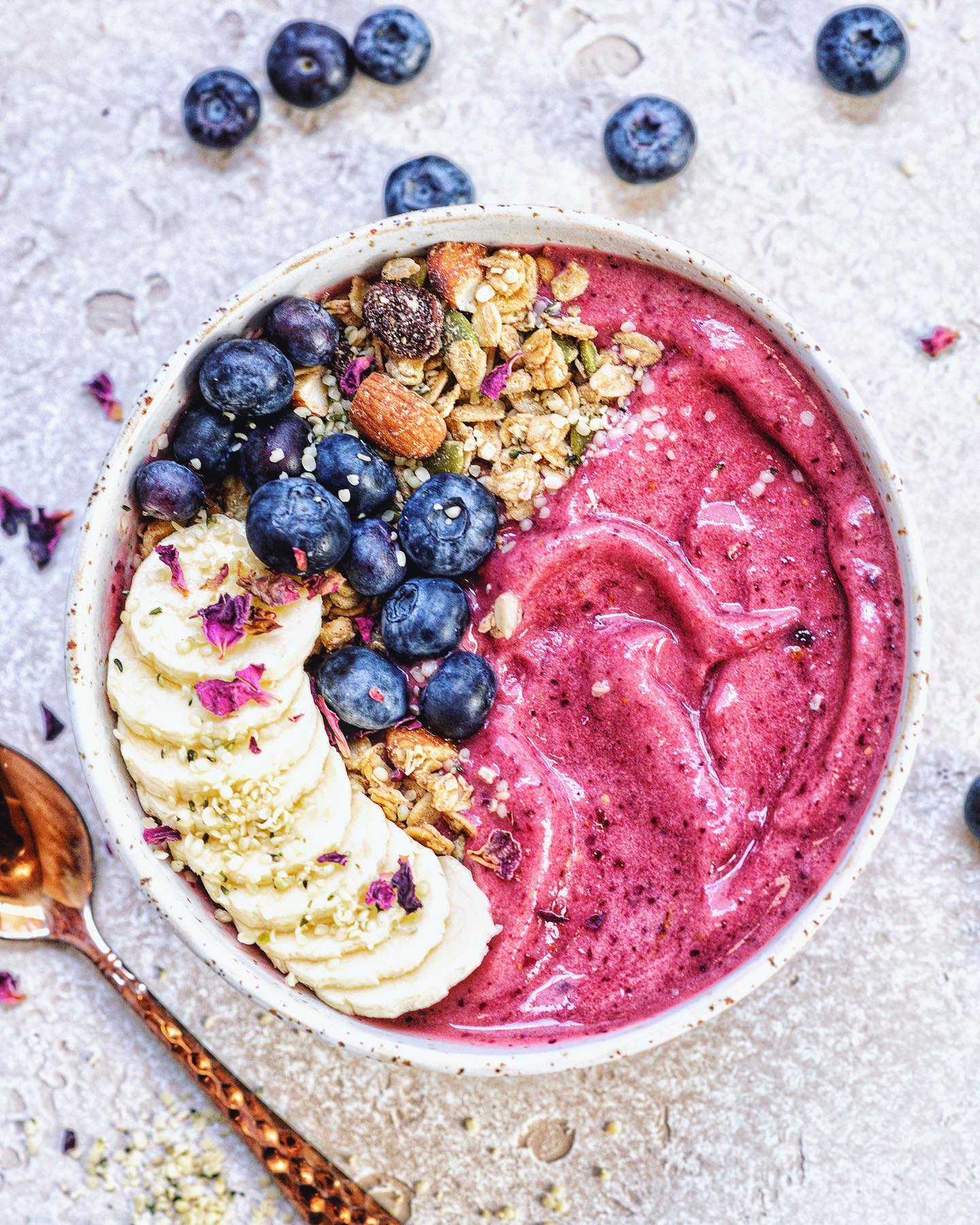 Berry Banana Smoothie Bowl