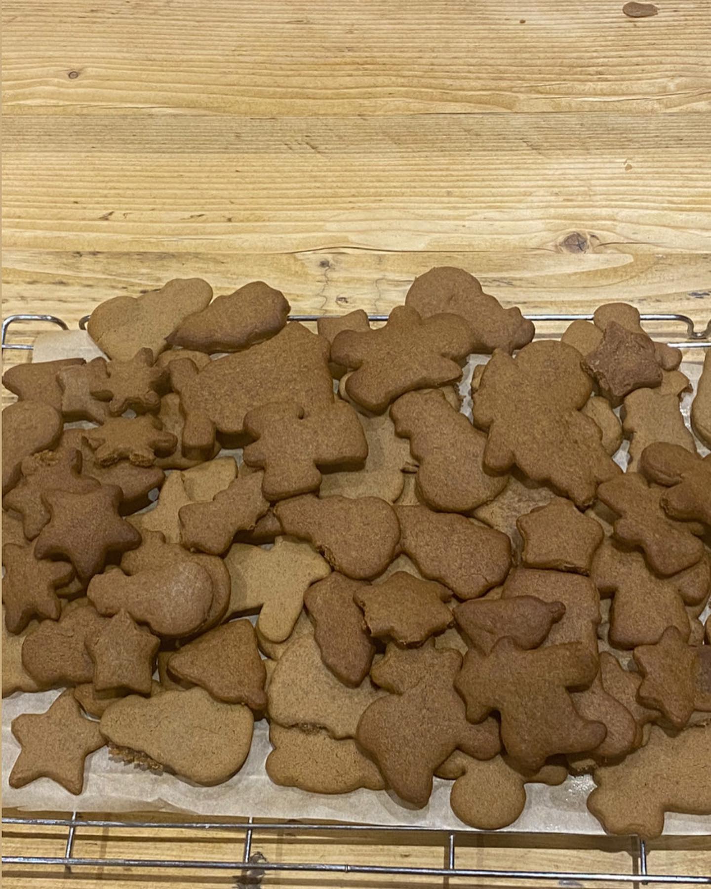 Easy Gingerbread Cookies for Holiday Baking