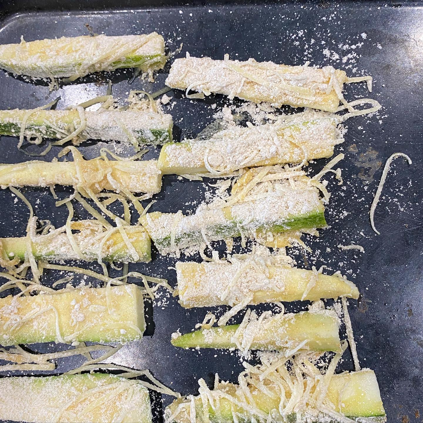 Cheesy Baked Courgette Fingers
