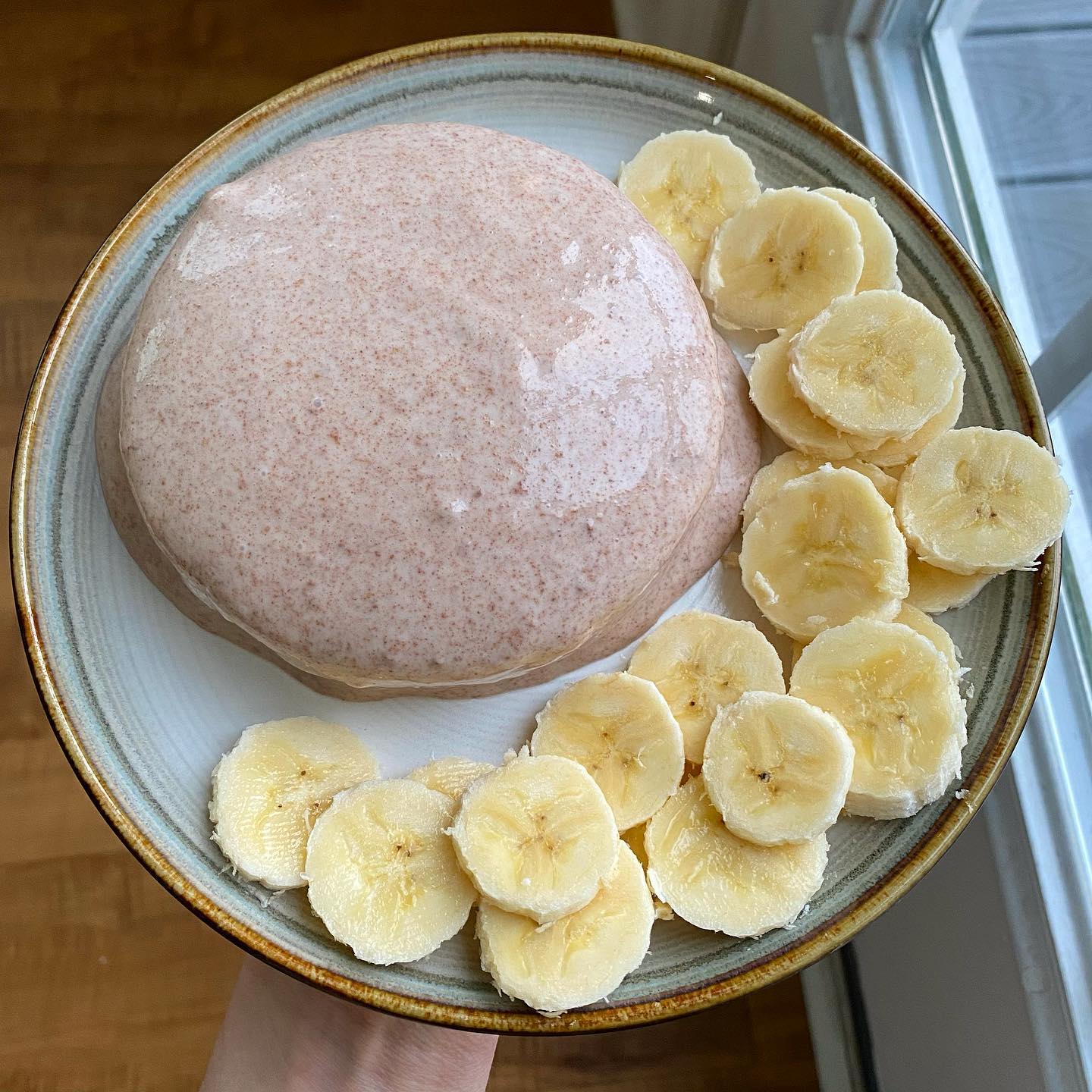 Banana Oat Cinnamon Breakfast Bars