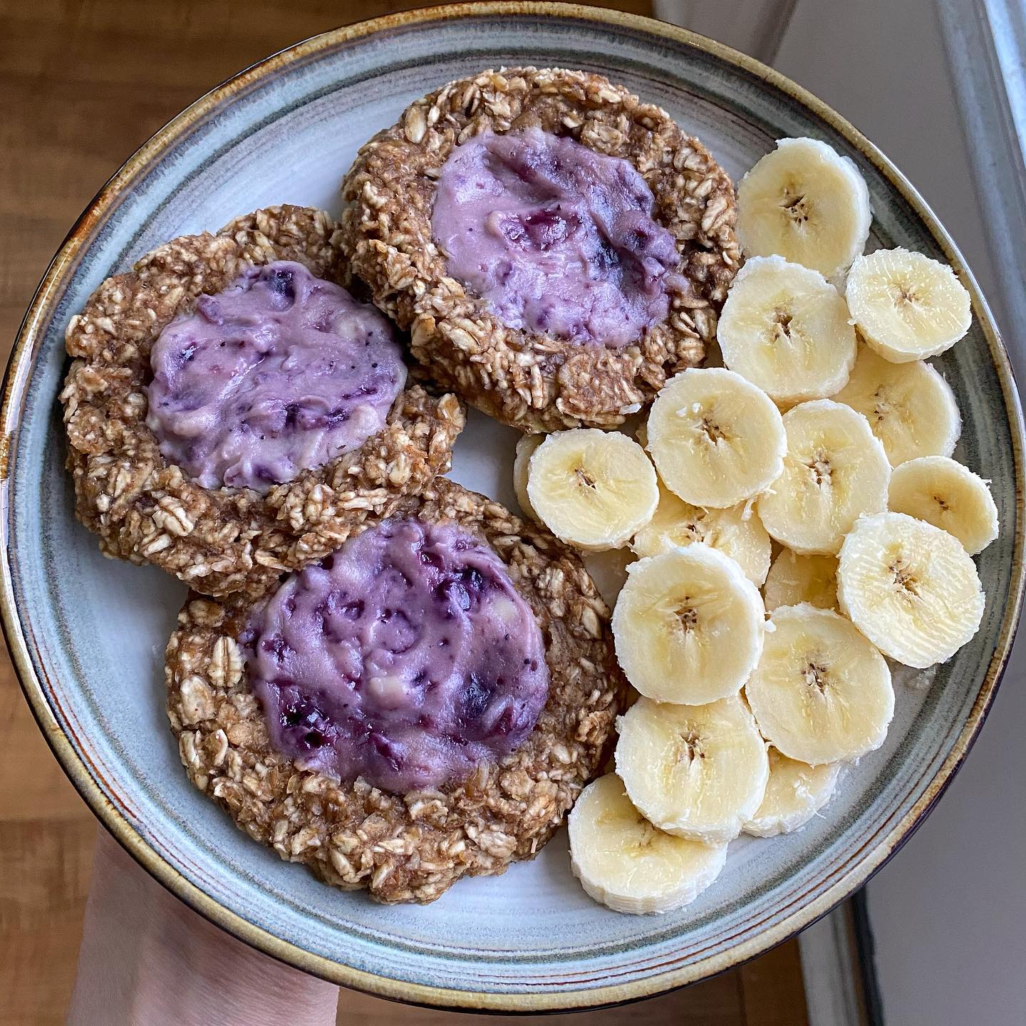 Banana Oat Cookies with Cream Cheese Filling