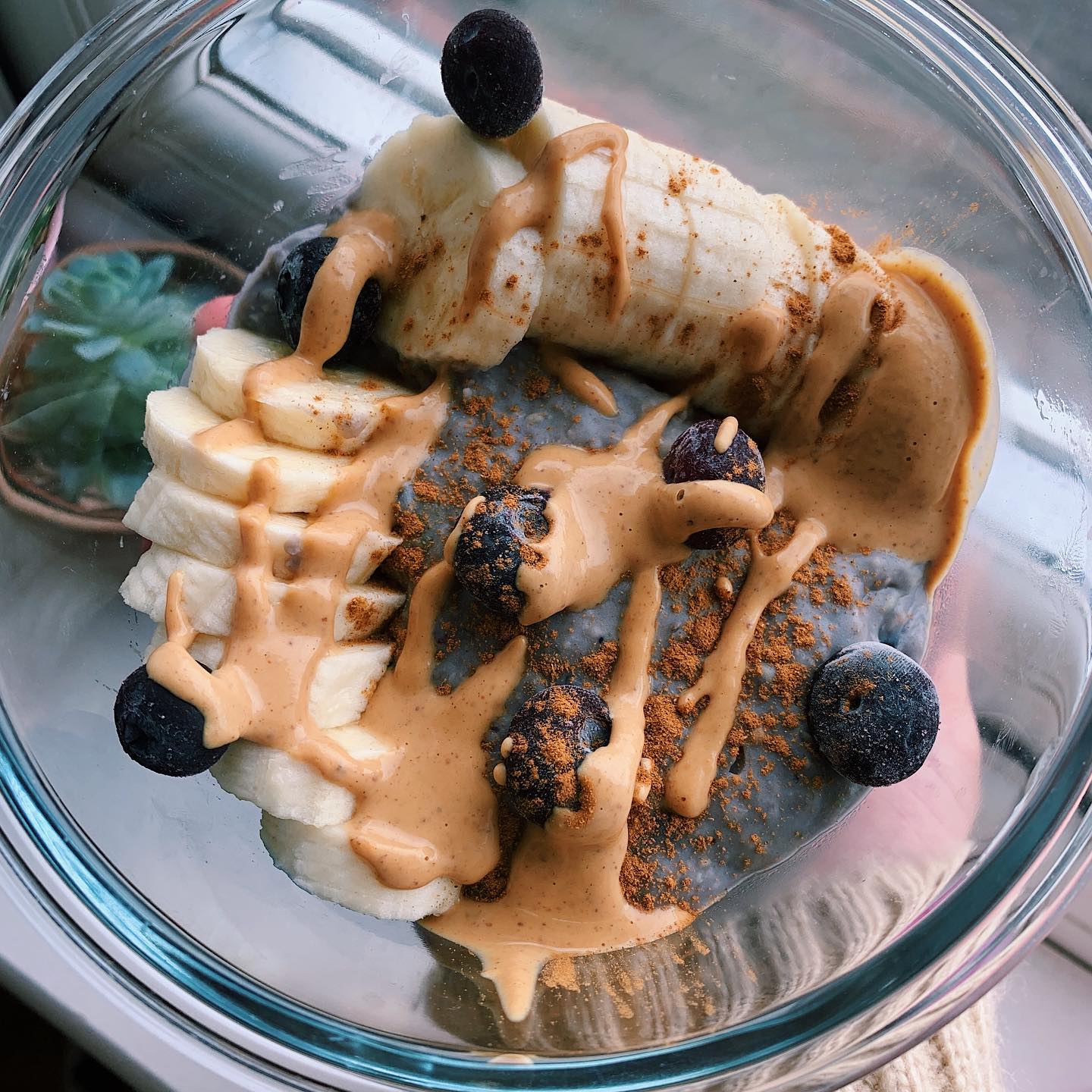 Blueberry Cinnamon Oat Porridge