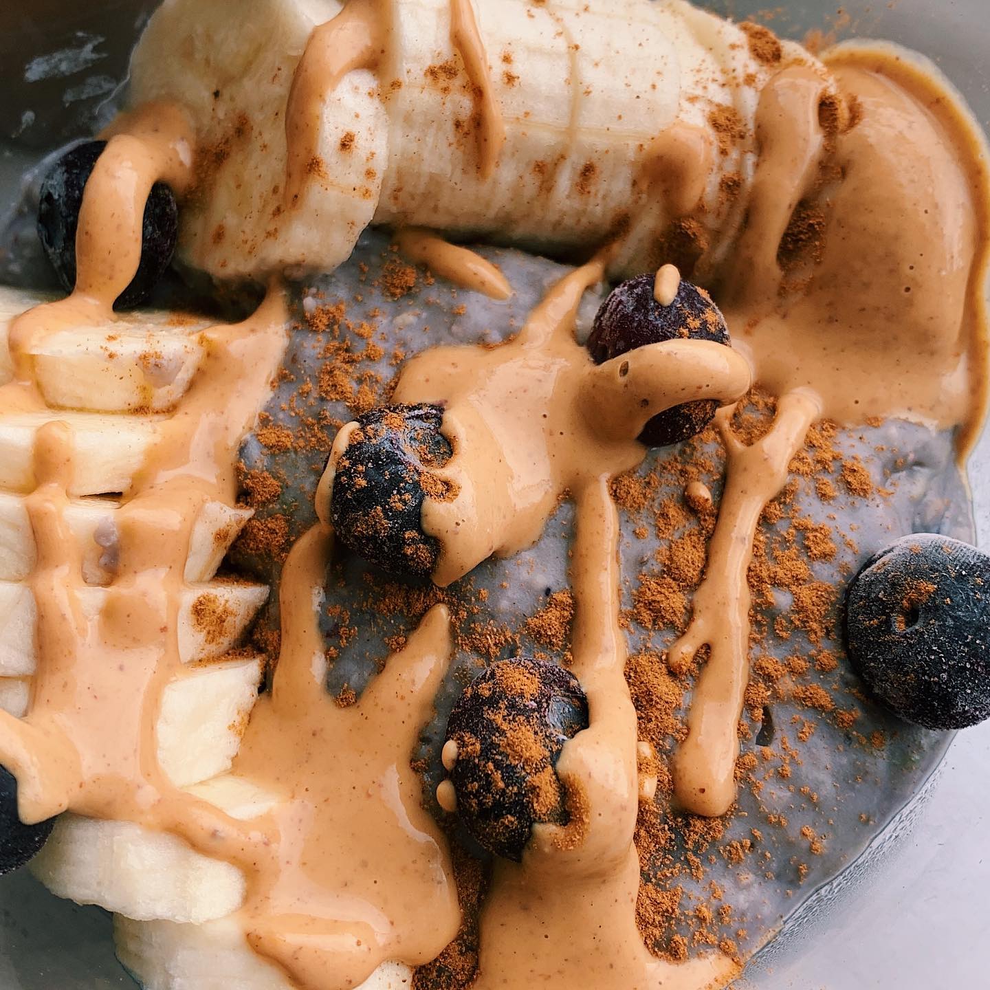 Blueberry Cinnamon Oat Porridge