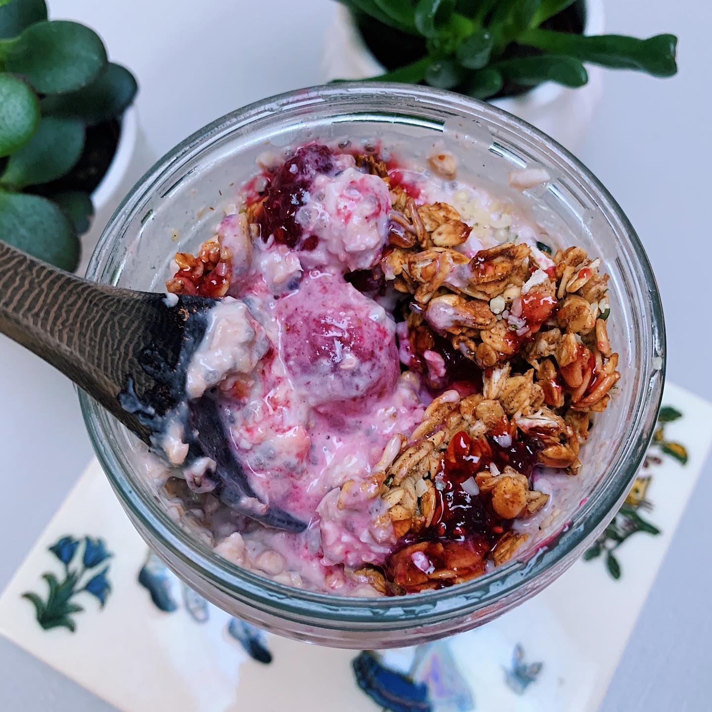 Easy Strawberry Overnight Oats