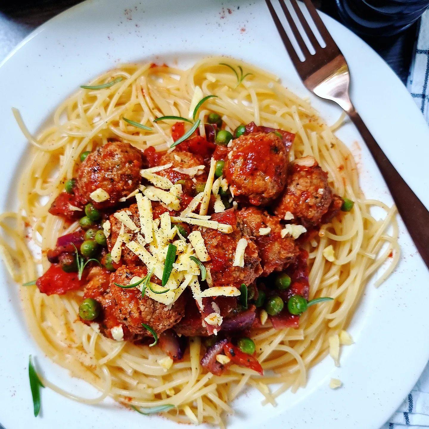 Vegan Spaghetti with Meat-Free Meatballs